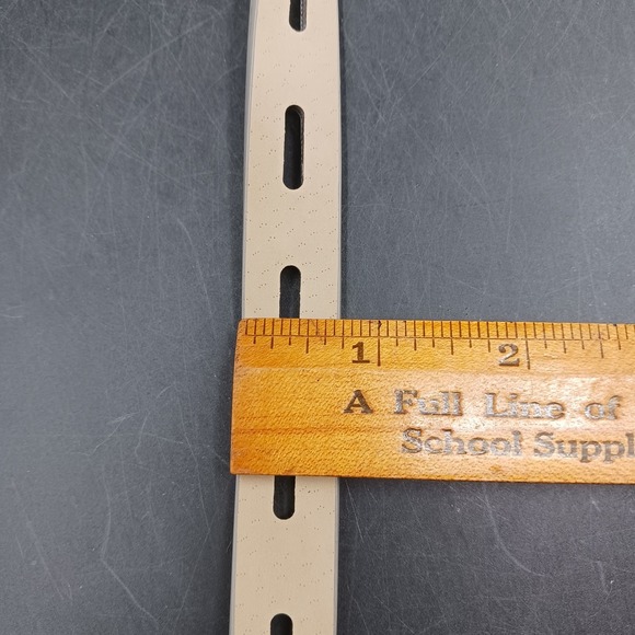 Steve Madden Skinny Belt w Silver Buckle Light Gray Classic Women's 38x.75" NWOT - Picture 10 of 12